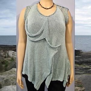 B & K Zuza Lace Layson Overlay Vest in Ice Mint